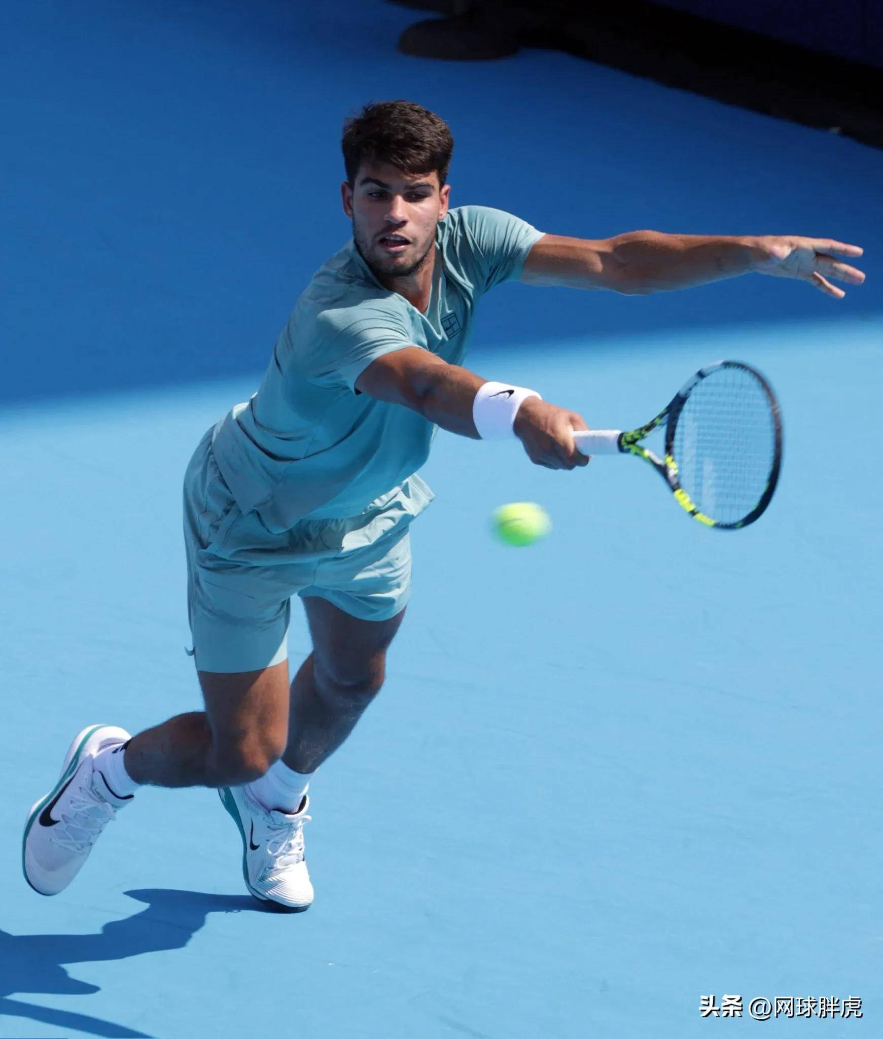 欧洲网球队险胜意大利网球队，阿尔卡拉斯打破历史纪录