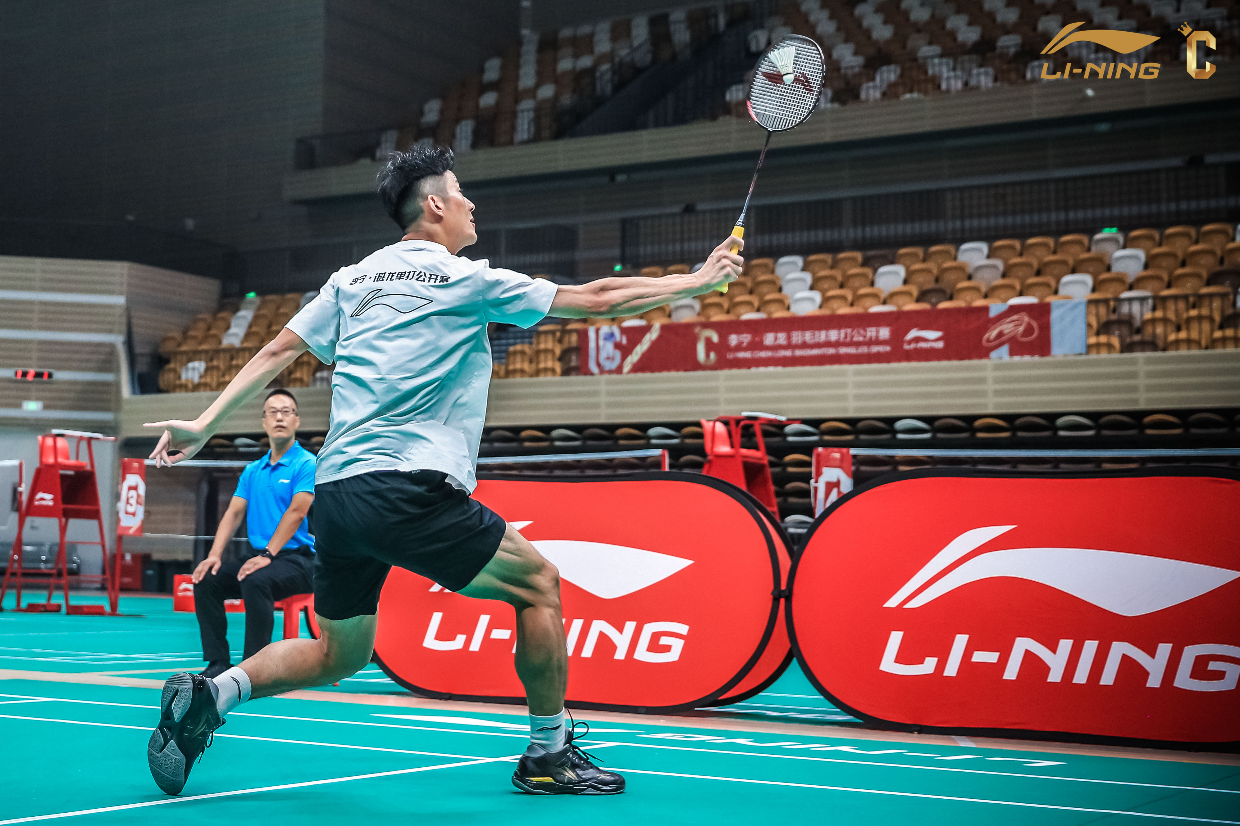 印度羽毛球队横扫英格兰羽毛球队，谌龙高光表现