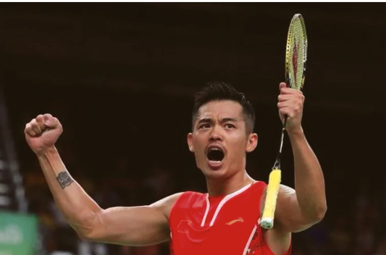 羽毛球选手刷新世界纪录，震撼全场