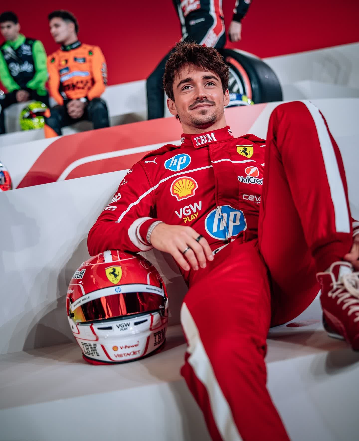 包含威廉姆斯逆转迈凯伦,佩雷兹点燃赛场的词条 包含威廉姆斯逆转迈凯伦,佩雷兹点燃赛场的词条