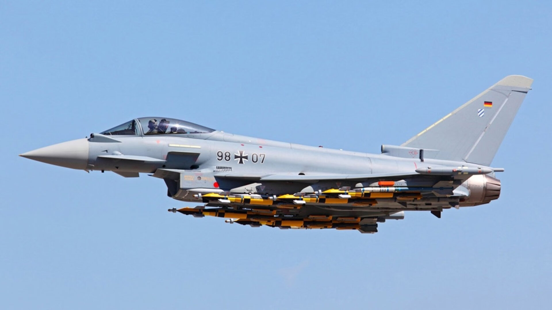 弗拉霍维奇闪耀新篇章，巴萨跨洲掀翻墨西哥铁壁