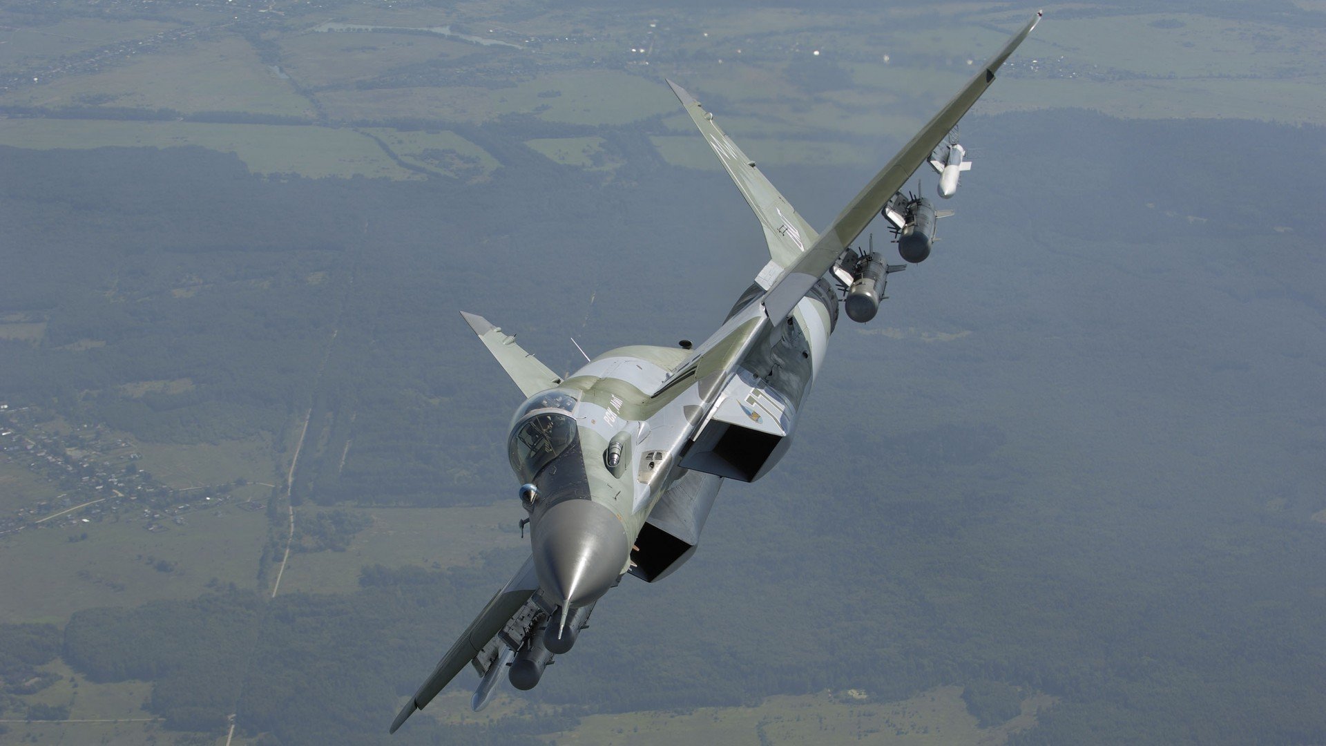 破晓之战，当黄蓝风暴遇上红魔，一颗北欧星辰改写东欧足球史诗