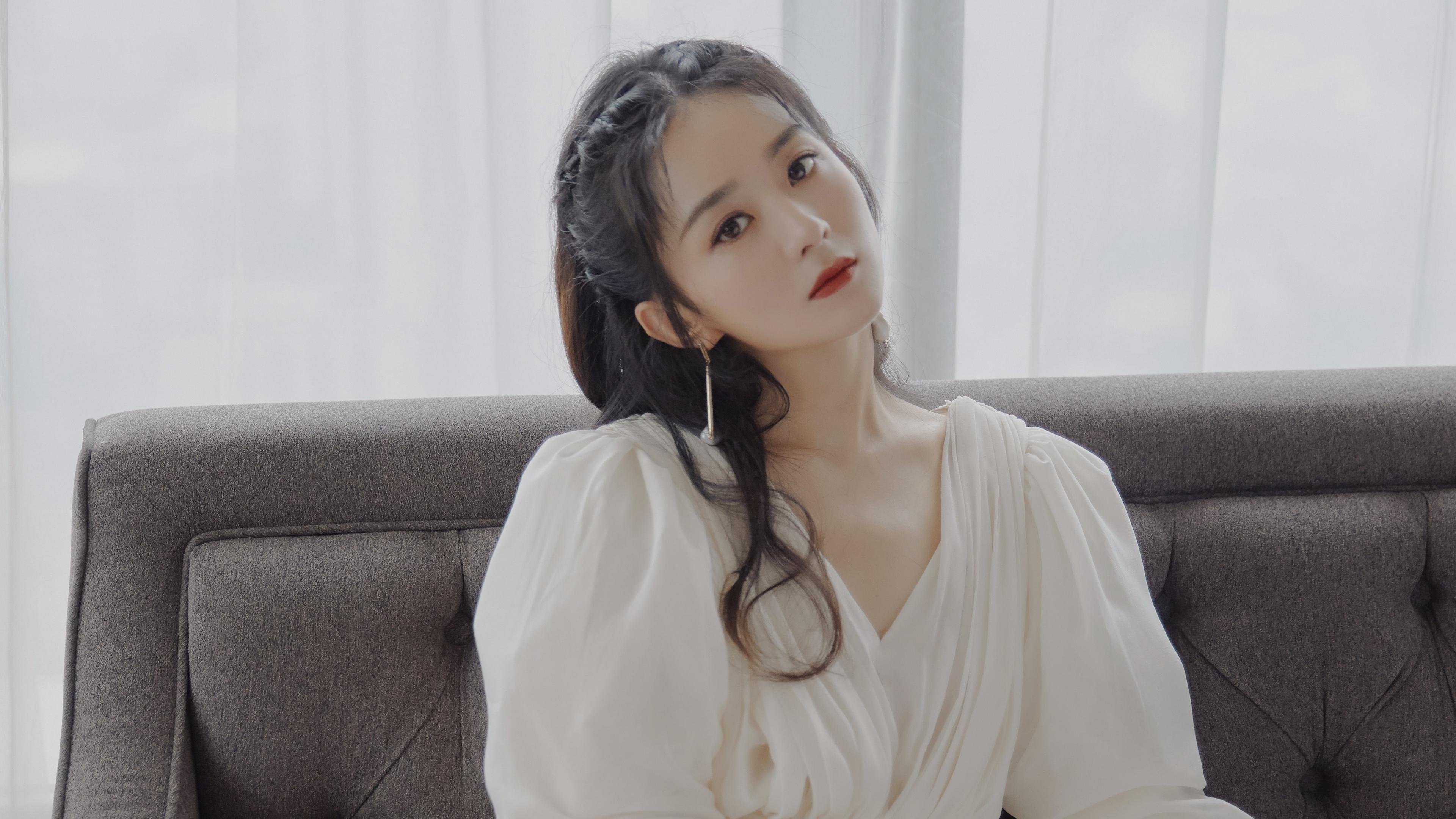 绿茵铁骑与西征奇兵，维尼修斯的单点爆破与伊朗的沙漠突围